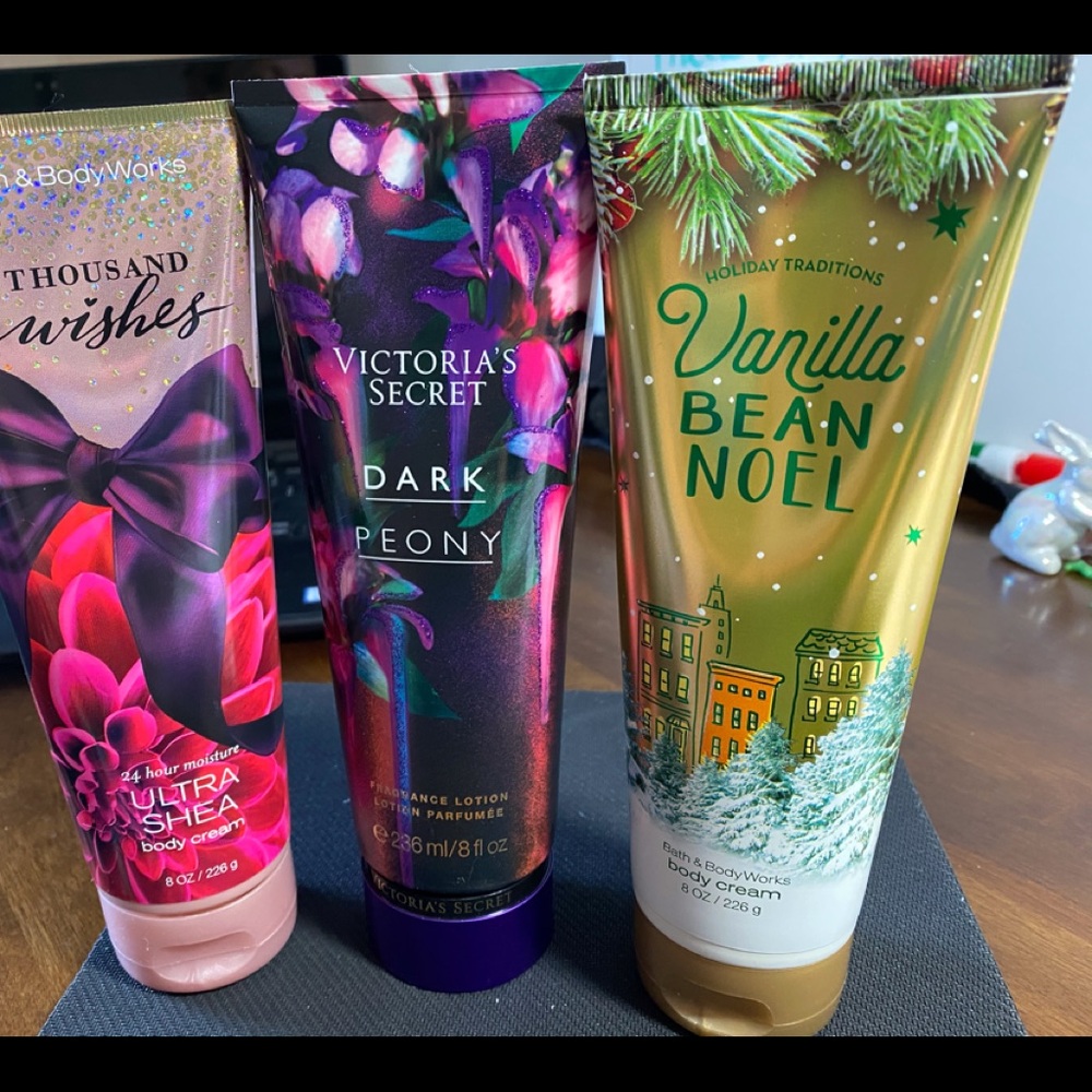 VS lotions. New. Set of three. - Picture 1 of 2
